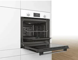 Духовой шкаф Bosch HBF114EW1R электрический, шириной 59.4 см, белый, традиционная очистка 2