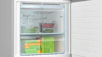 Двухкамерный холодильник Bosch KGN56CX30U 5