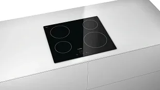 Электрическая варочная панель Bosch PKE611D17M на 4 конфорки, шириной 59.2 см, черный 3