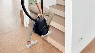 Пылесос Bosch BGBS2LB1 3