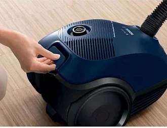 Пылесос Bosch BGLS2BU2 4
