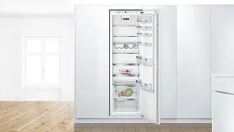 Встраиваемый однокамерный холодильник Bosch KIR81ADE0 2