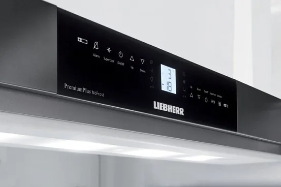 Холодильник Liebherr CBNes 6256 28